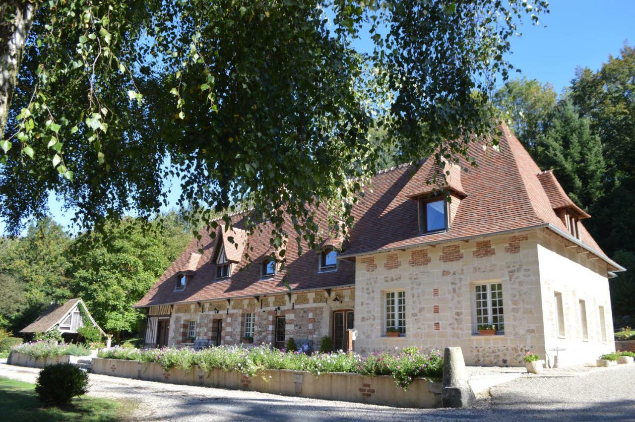Le Prieure Des Fontaines Hotel Les Preaux Exterior photo